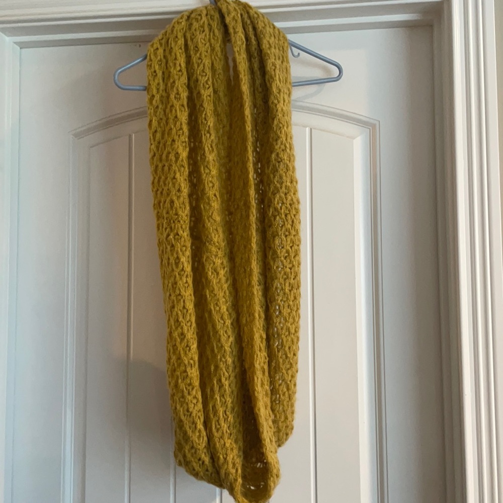 Infinity scarf
